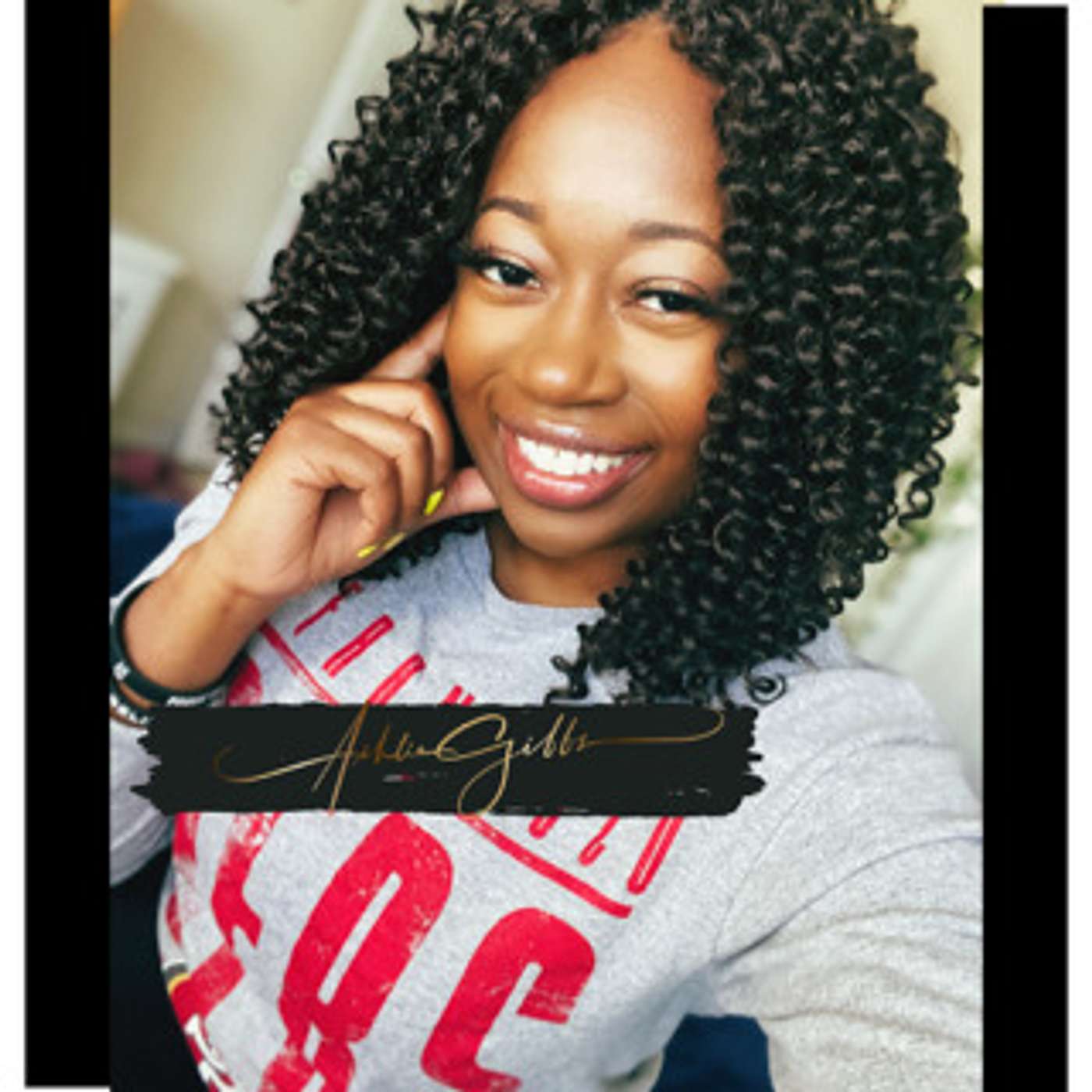 Ashlie Gibbs - Author, NFL podcast host, & screenwriter