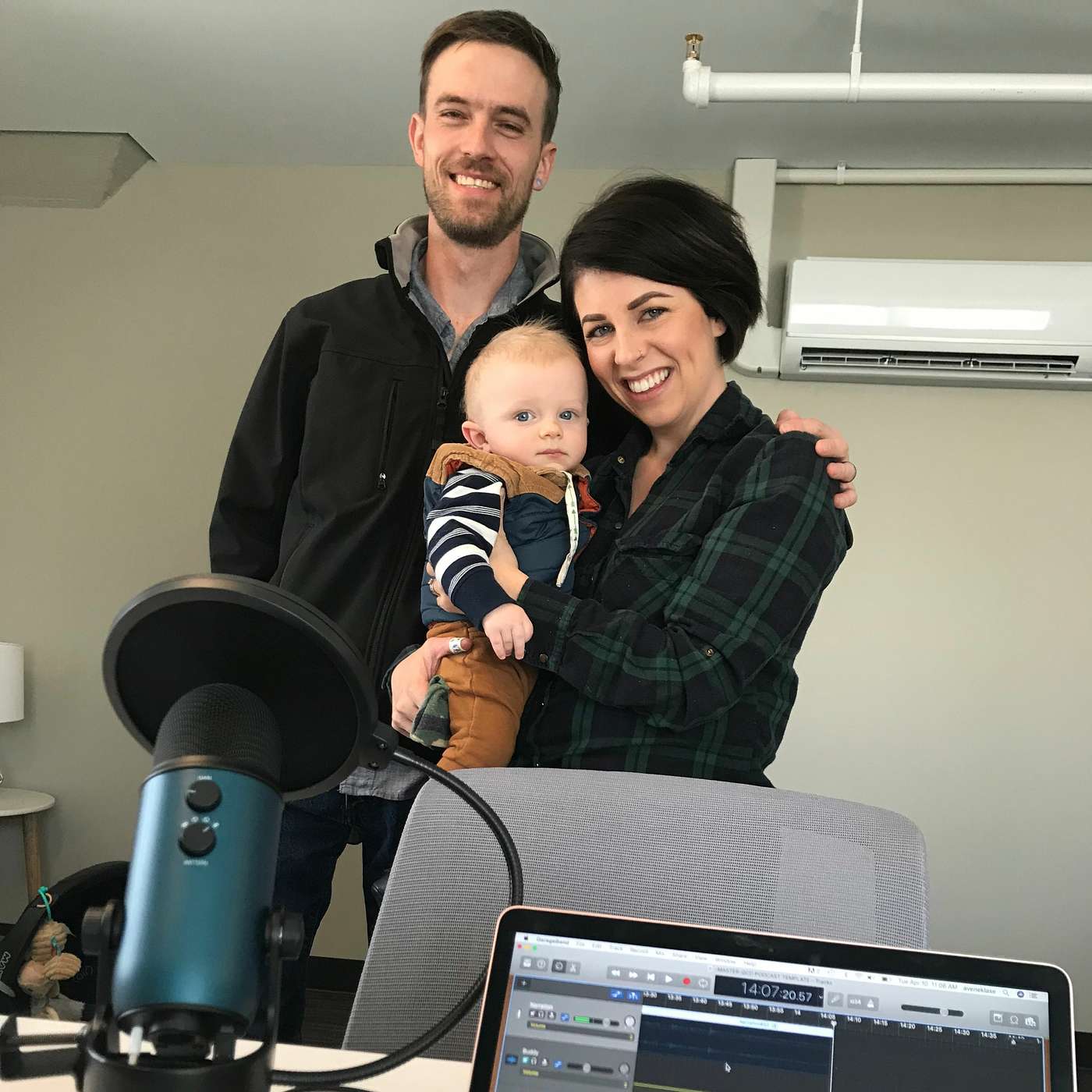 How to Get Dad on Board With Hiring a Doula with Amber and Ashton (Gold Coast Clients)
