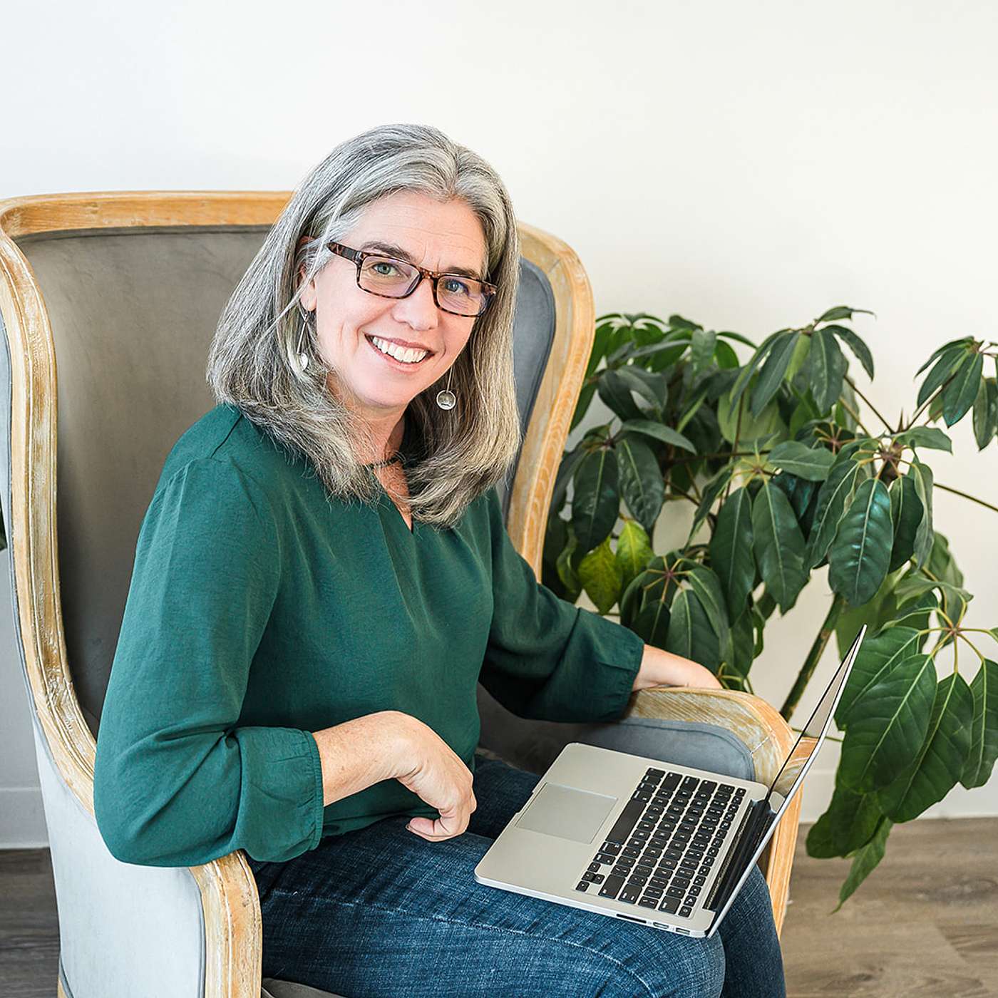 How to Find the Right Doula on Social Media with Doula Darcy