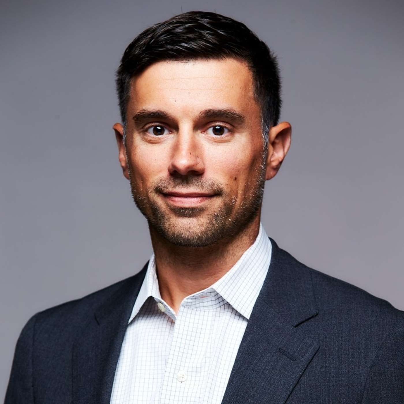 Building Booking.com: Lessons In Culture, Innovation, And Global Growth from Behind The Scenes - Lou Zameryka