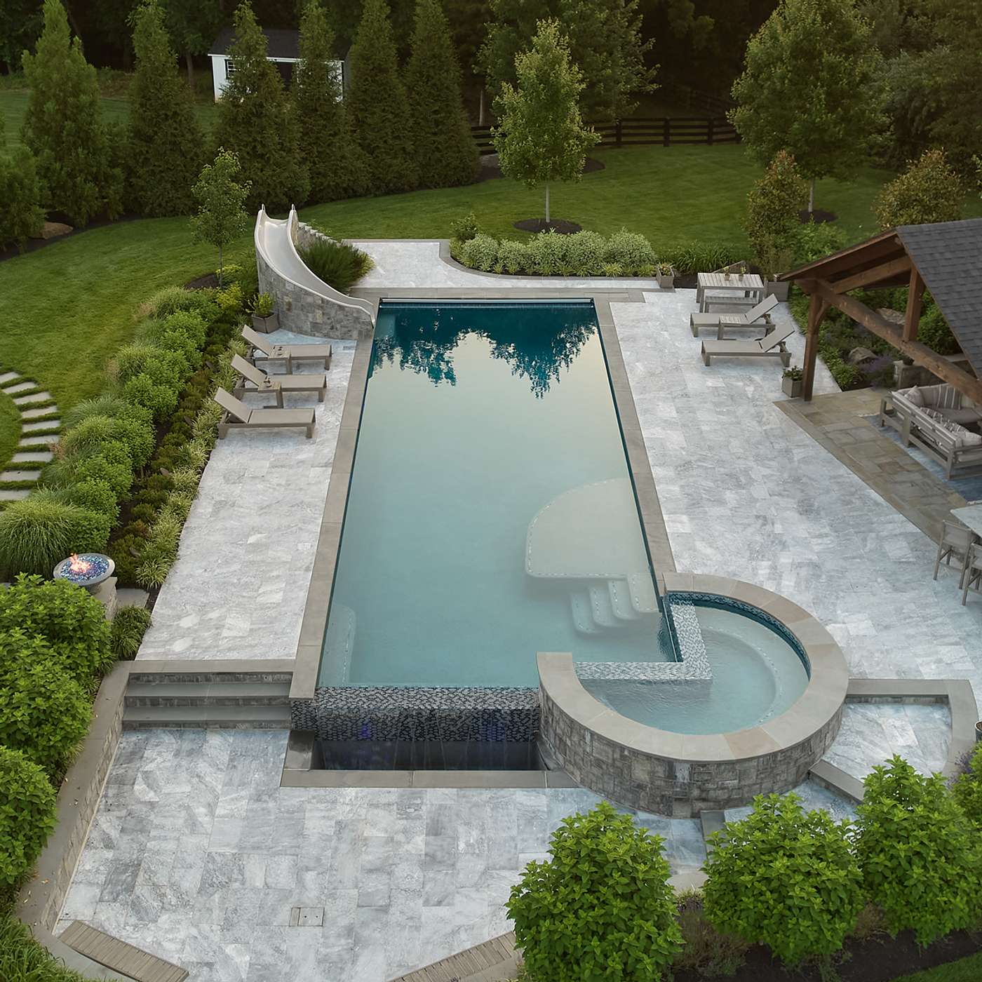 Thinking Around Covers & Corners: A Pac-Man Style Spa Thinking Around Covers & Corners: A Pac-Man Style Spa