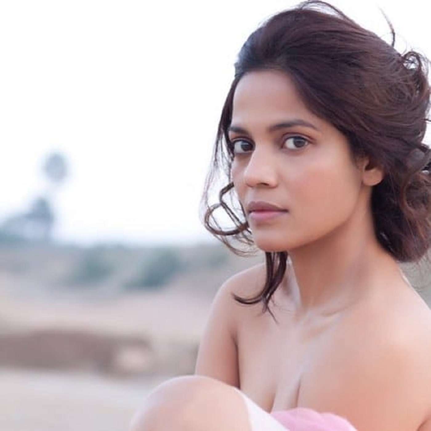 45. If Alanna Be My Lover, You Gotta Not Bond My Friends