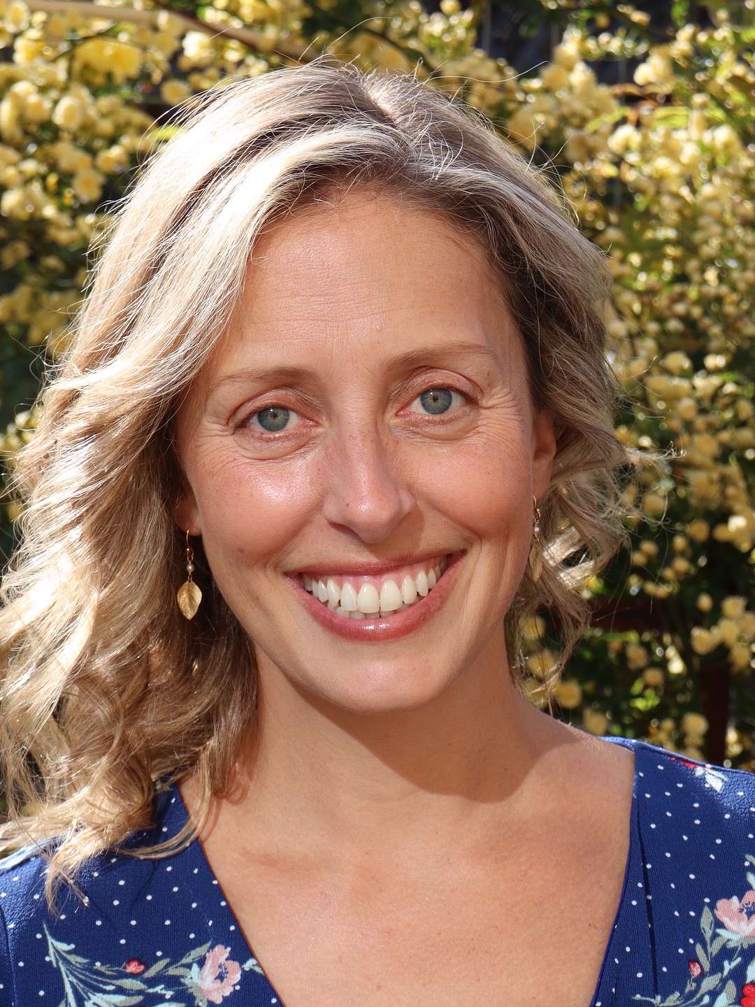 Dr. Ellie MacGregor