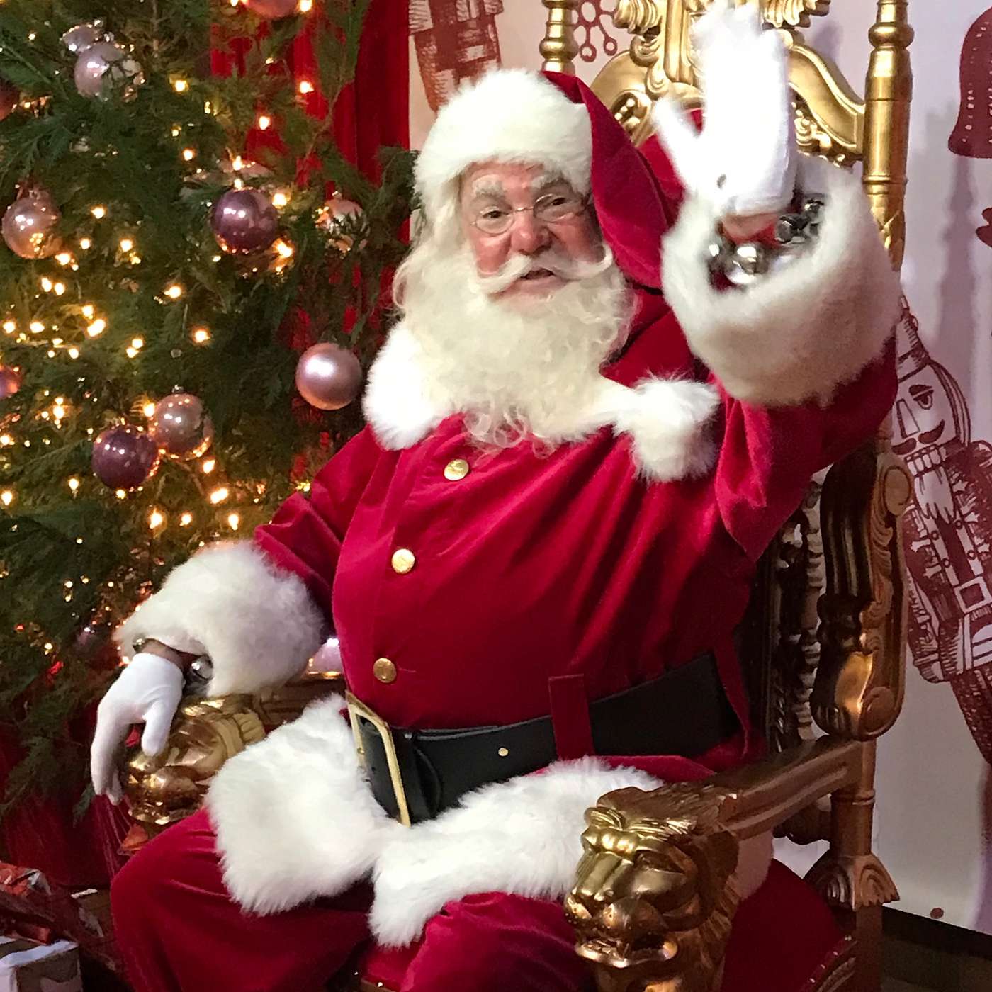 Episode 136: The Real Santa Diaries, everything from Trump to Dolly Parton. episode artwork