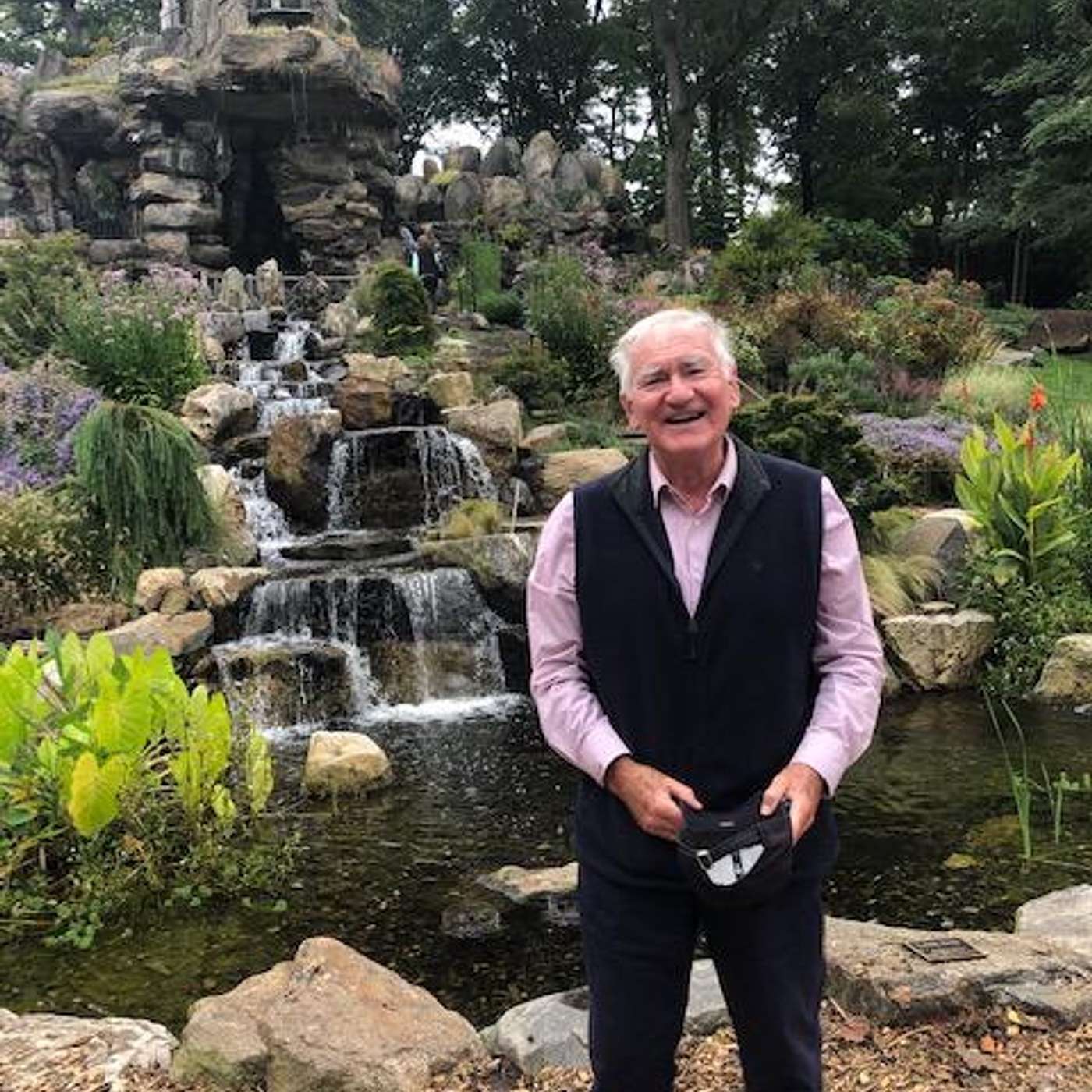 #41: From Bambi To Boundaries: What Objects Reveal About Mind, Body, And Meaning, with Richard Rollinson