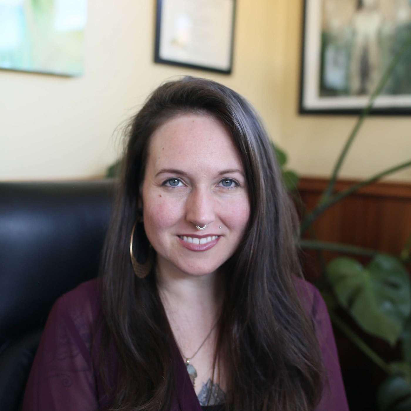 Ashton Elizabeth Wiesner: Colon Hydrotherapist / LENS Neurofeedback provider / Rad Human / Healer / Intuitive
