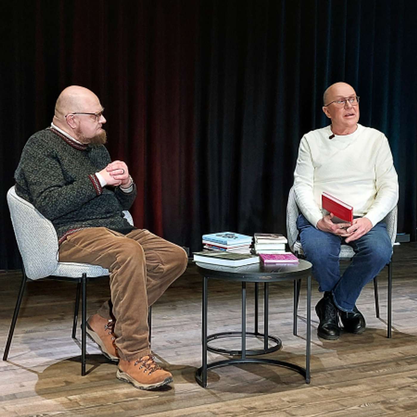 Räägime raamatutest: kirjandusministriga eesti kirjanduse päeval