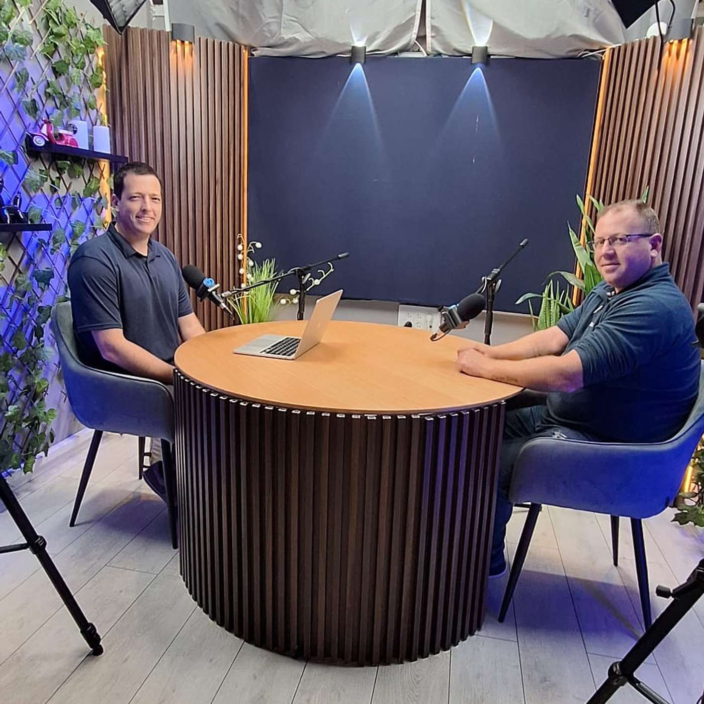 פרק 10 - מה באמת מחפשים בועדות הקבלה למלגות לישראלים, ואיך משפיעים בקמפוס פרק 10 - מה באמת מחפשים בועדות הקבלה למלגות לישראלים, ואיך משפיעים בקמפוס