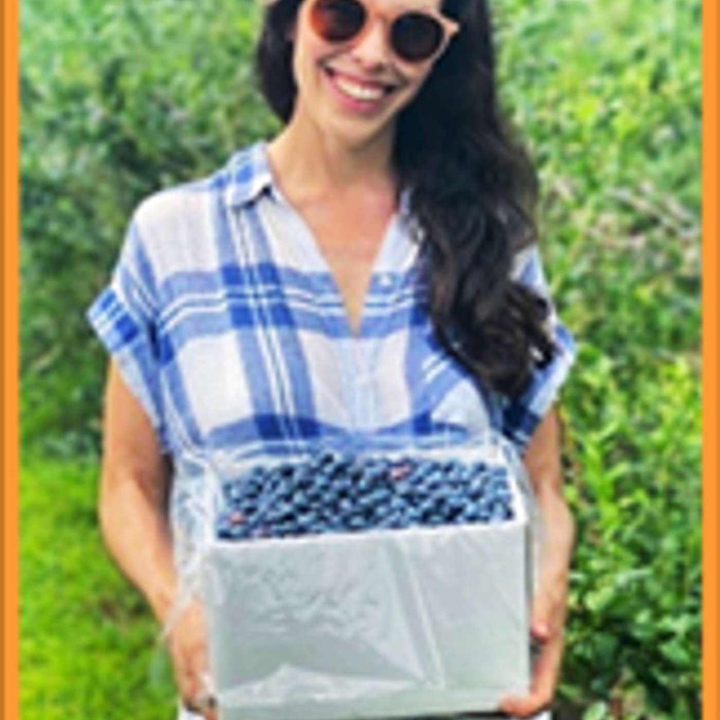 Ali Rosen joins Tonia with some delicious berry recipe ideas. episode artwork