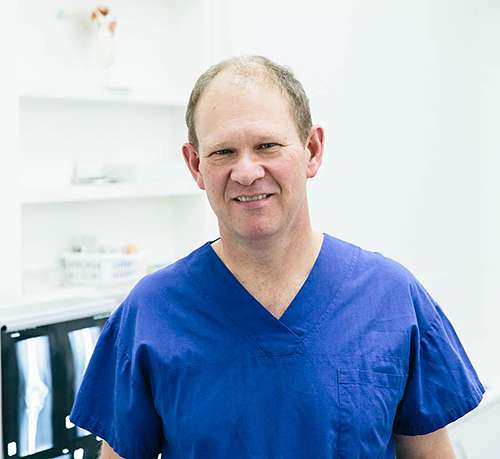 Dr Gavin Nimon