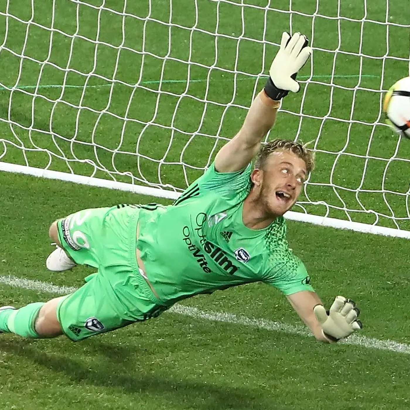 Football: The Lessons Behind ActionThe marketing lessons from penalty kicks: The lessons behind action bias and fluent devices Bias and Fluent Devices