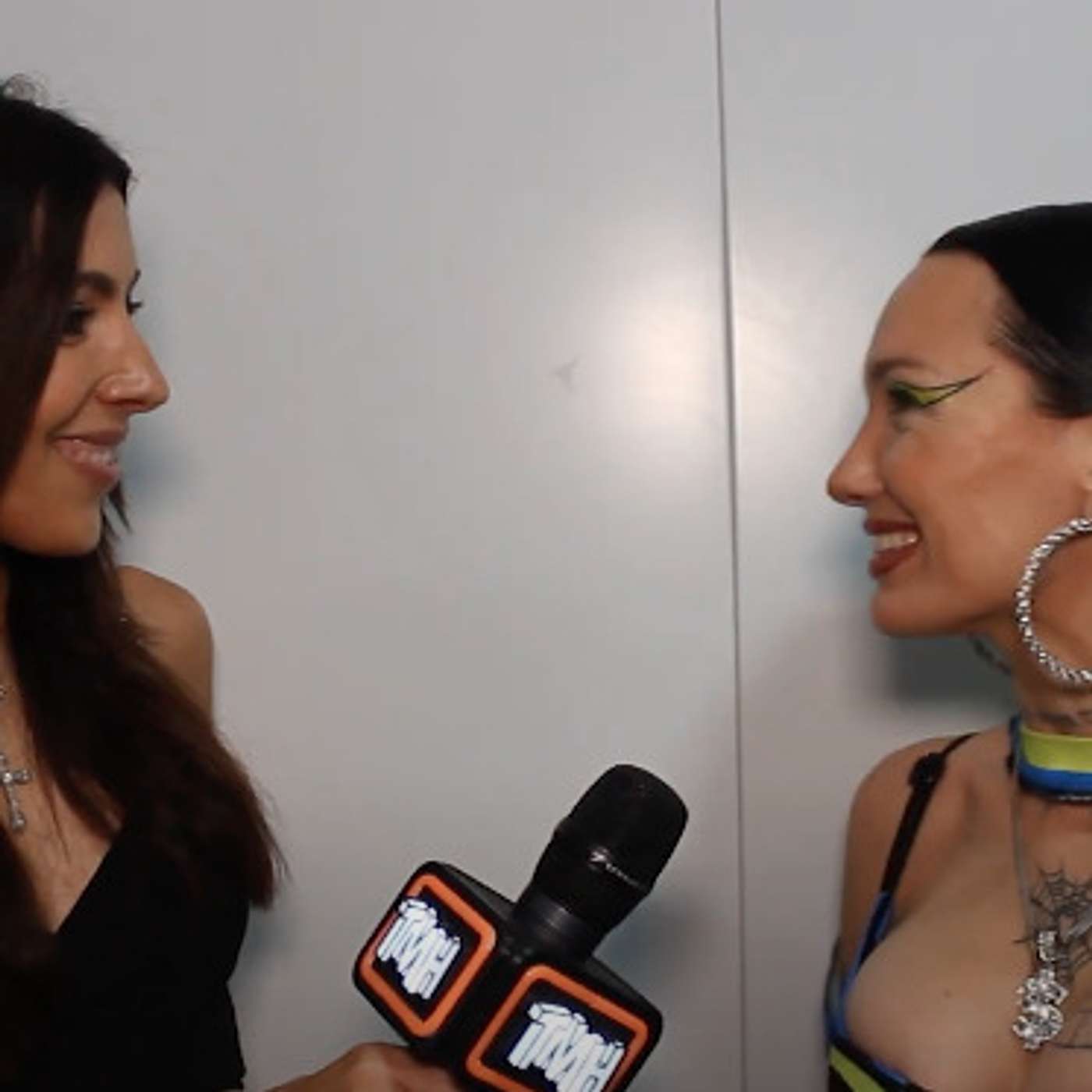 Entrevista a La Joaqui: "Nunca imaginé tener un tema con tema con TINI. Todavía a veces no caigo" episode artwork