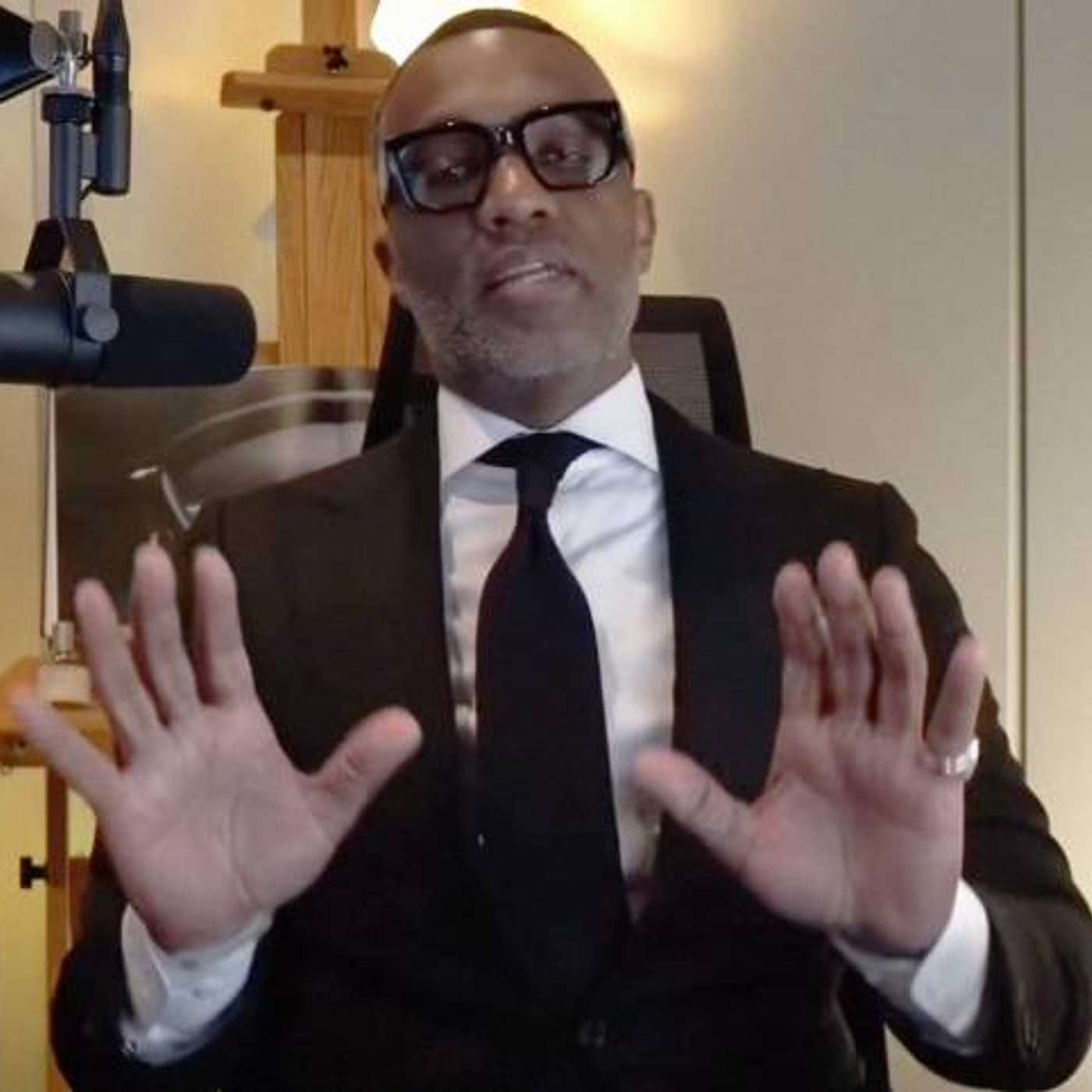 Kevin Samuels ANNIHILATES Modern Women Who REFUSES to Compete {Reaction} | Helios Blog 1022