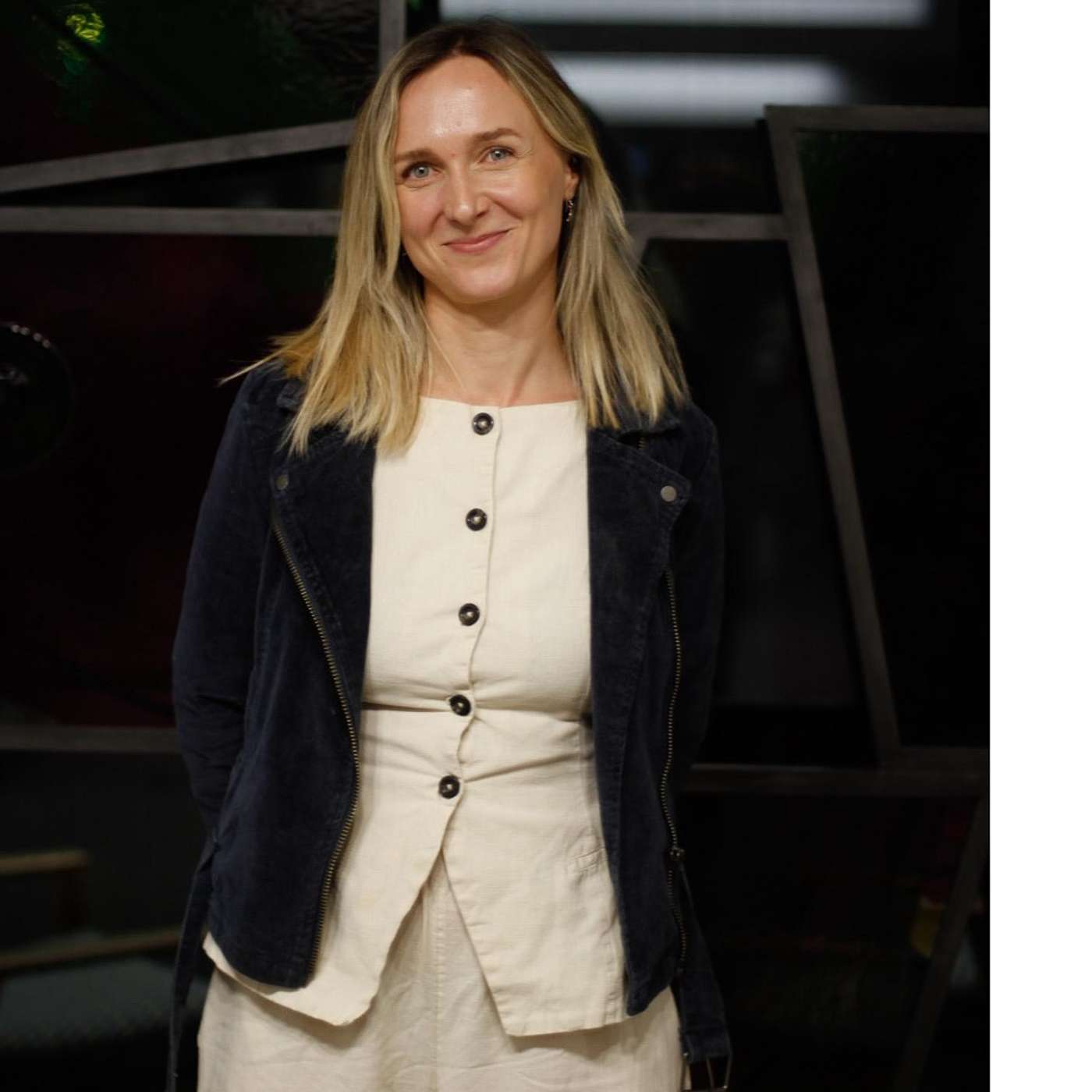 #52: Small Moments Build Safety And Hope, with Mary-anne Hodd