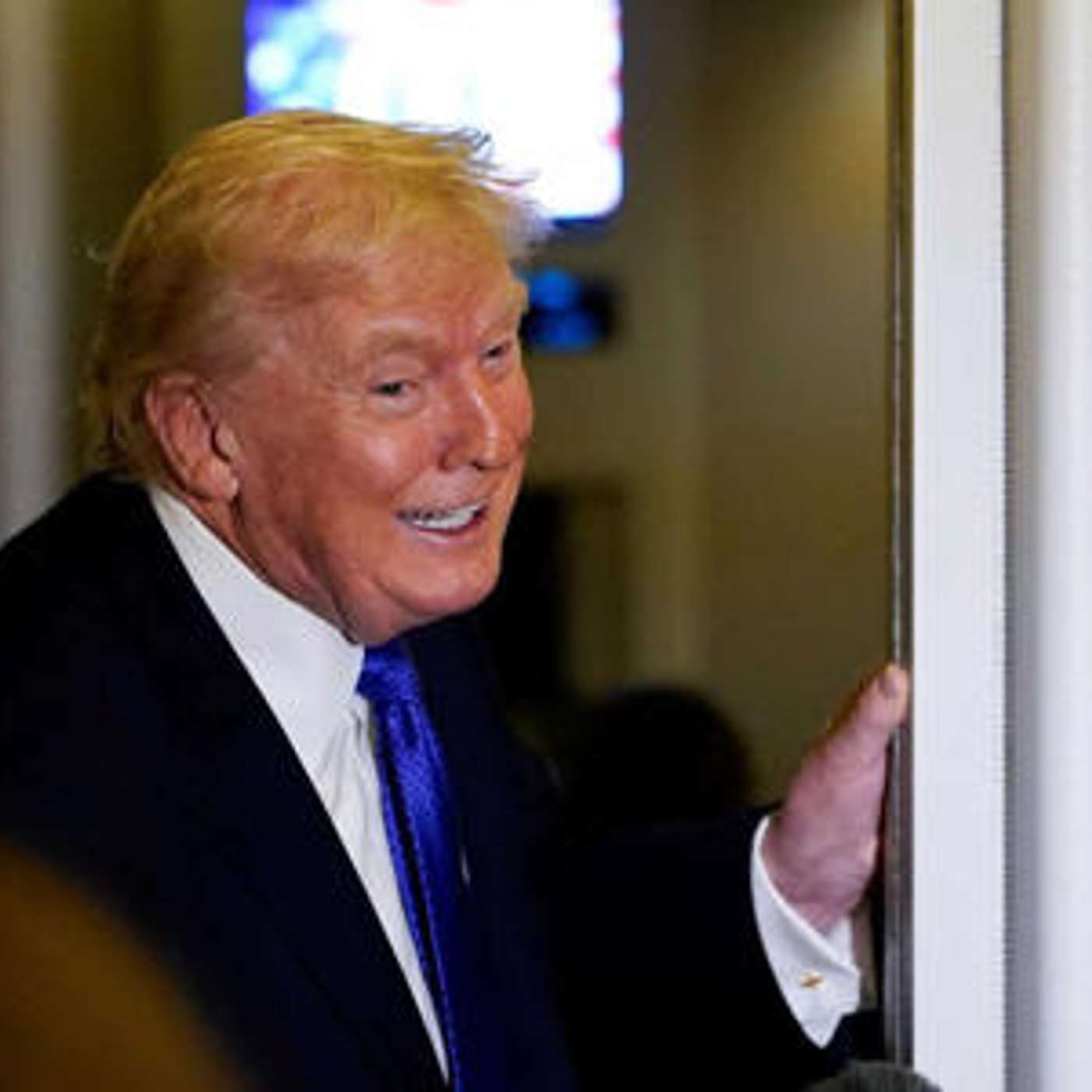 Cuba responds to Donald Trump's "humanitarian threat" remarks episode artwork