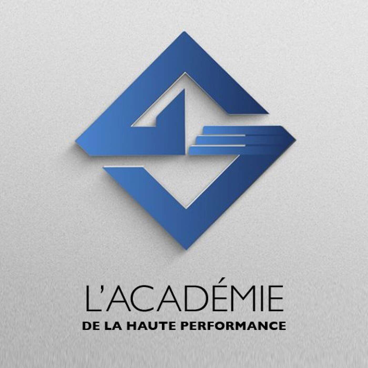 ACADEMIE DE LA HAUTE PERFORMANCE - Comment rester motivé pendant le confinement ? Le témoignage d'une championne de karaté - Episode 44 episode artwork