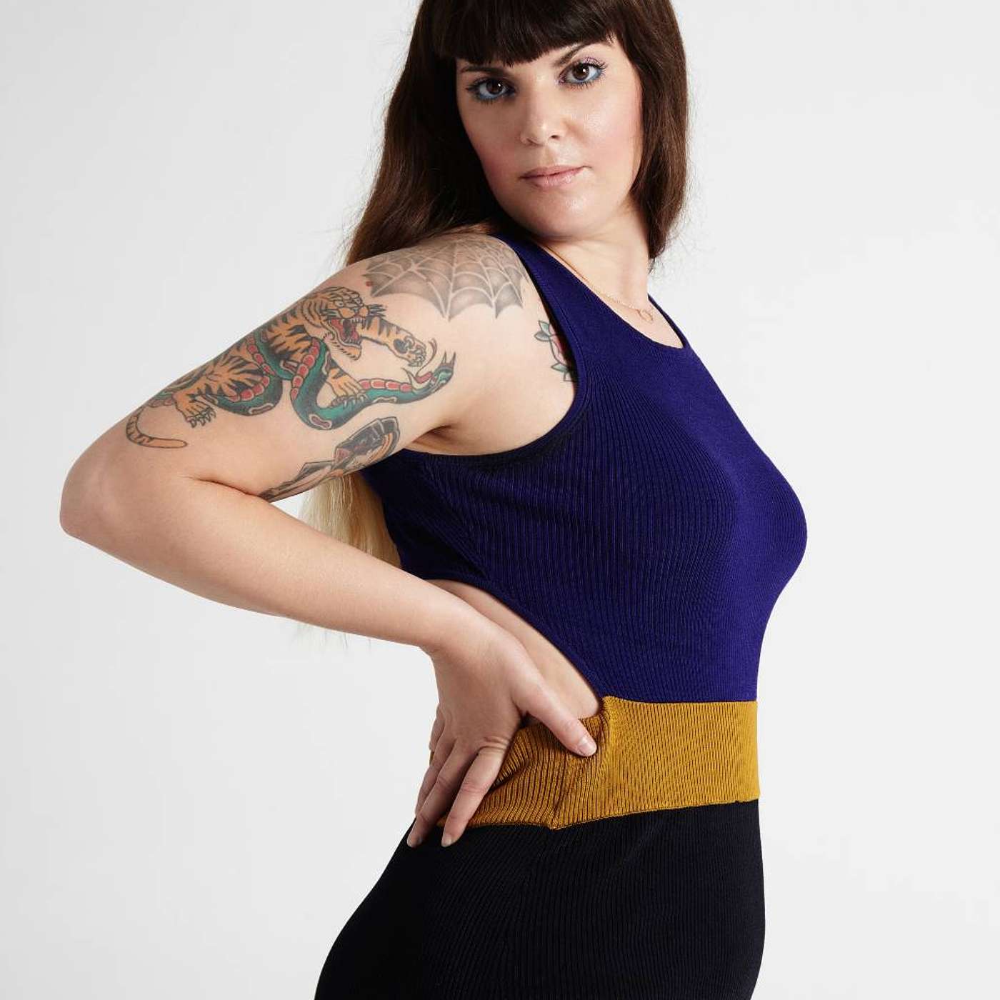 Girl Says That She IS "The Table" {Reaction} | Helios Blog 420