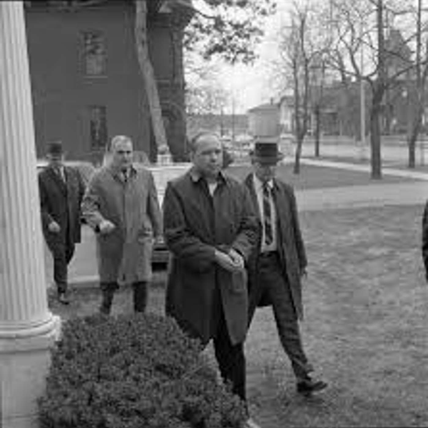 Nuts?  No...Nuss, Robert featuring The Bootstrap Boys