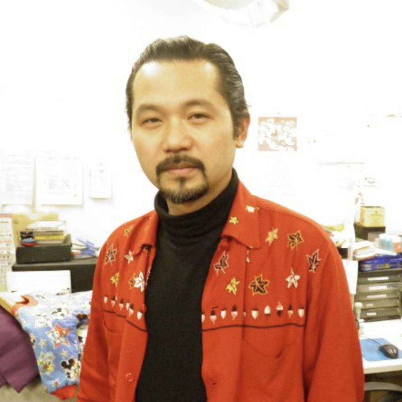 VINTAGE CLOTHING N\' STUFF W/ DREW HEIFETZ