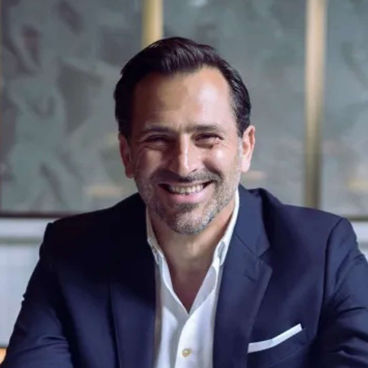 The Keys to Guest Experience and Technology in Luxury Hospitality - Dino Michael, Hilton
