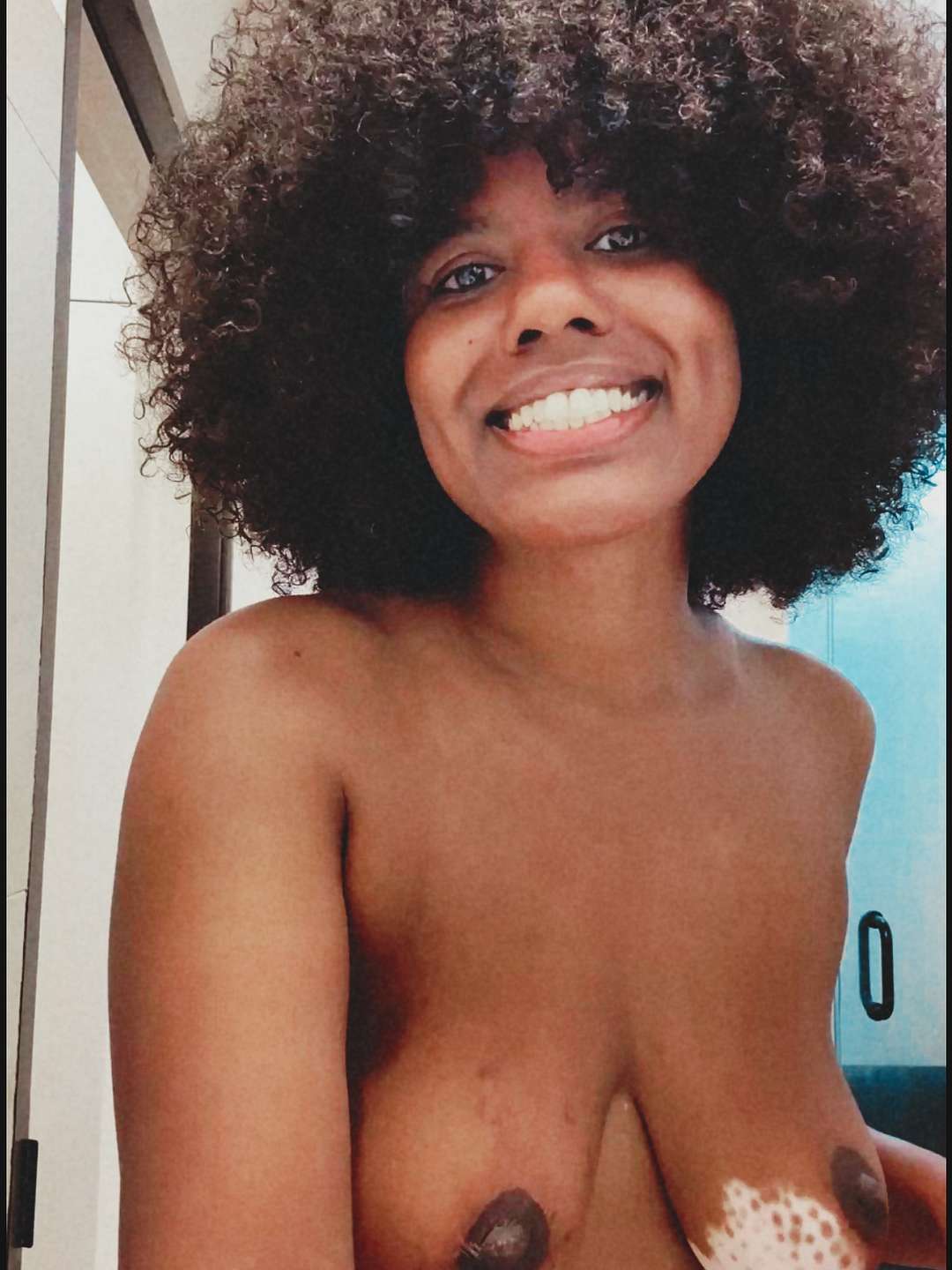 Gabby - The Crowned Nudi