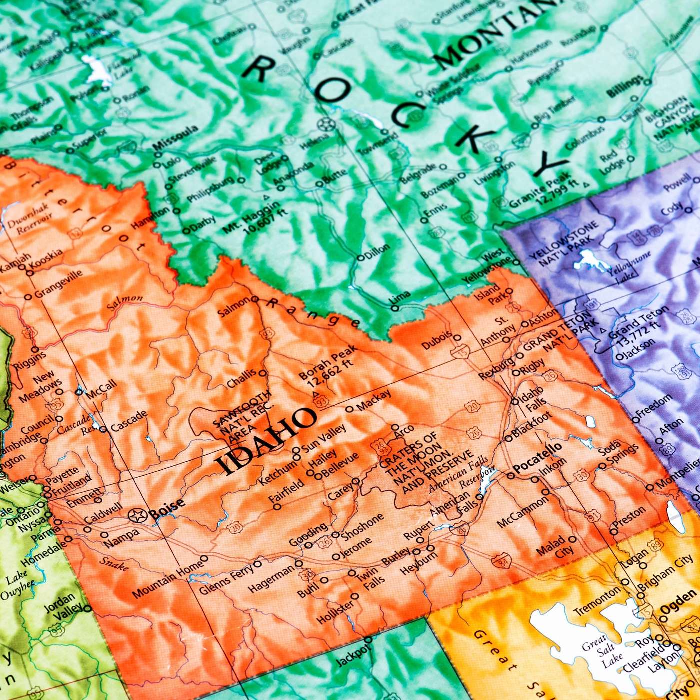 The 3 Best Places to Invest in Real Estate 2023
