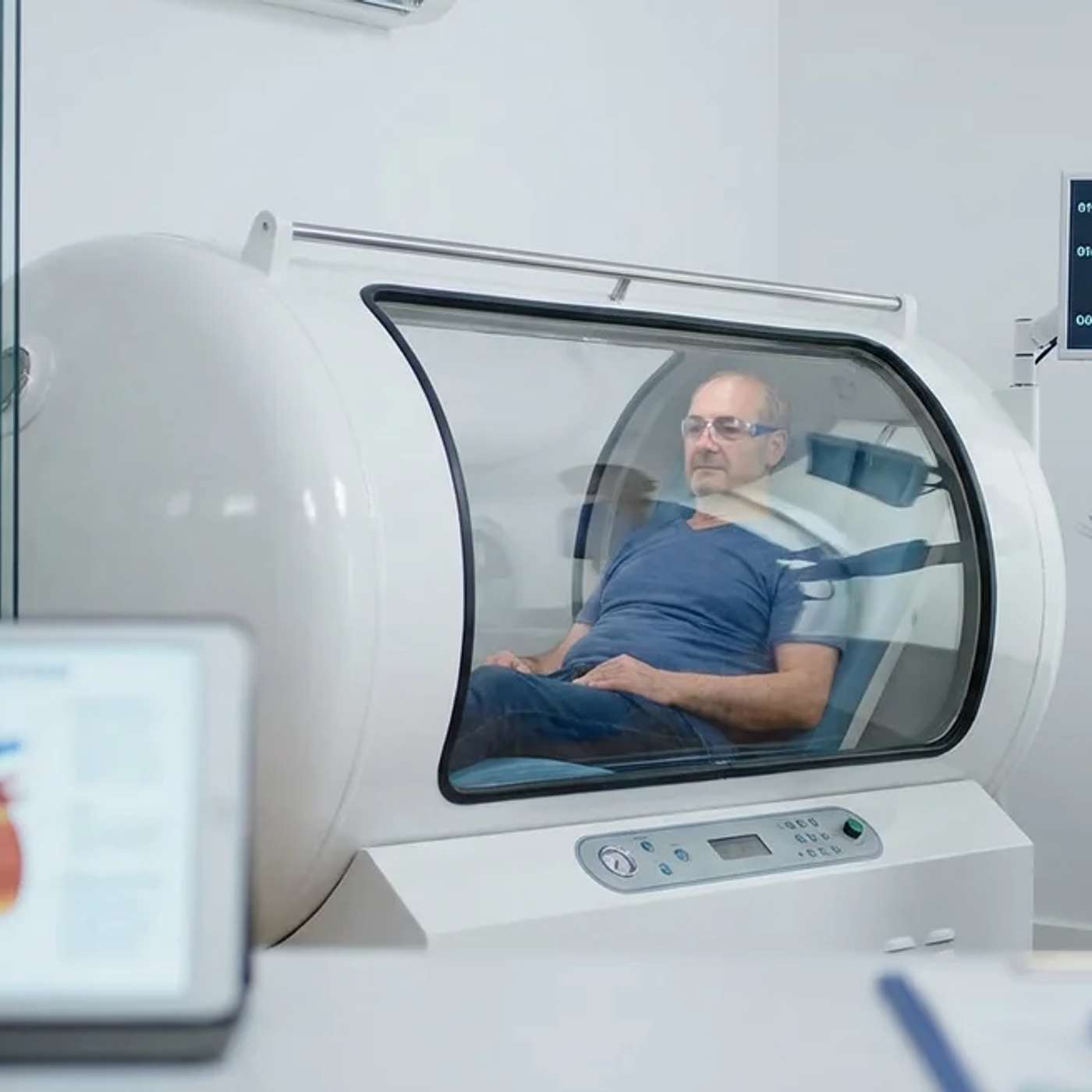 Hyperbaric Oxygen Therapy and Glaucoma: Mechanistic Rationale and Biological Plausibility Hyperbaric Oxygen Therapy and Glaucoma: Mechanistic Rationale and Biological Plausibility