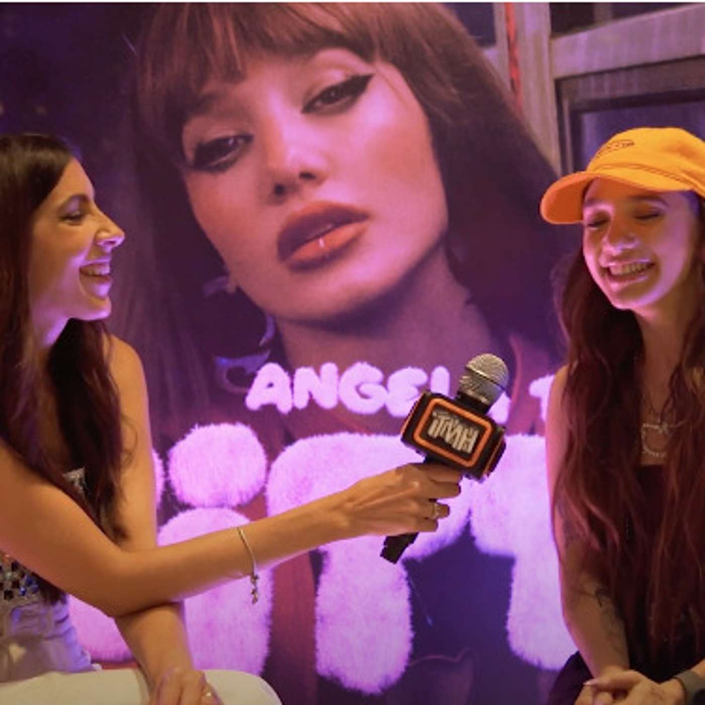 Entrevista a Ángela Torres: “No saben lo que soy yo flasheando Duki, un horror” episode artwork