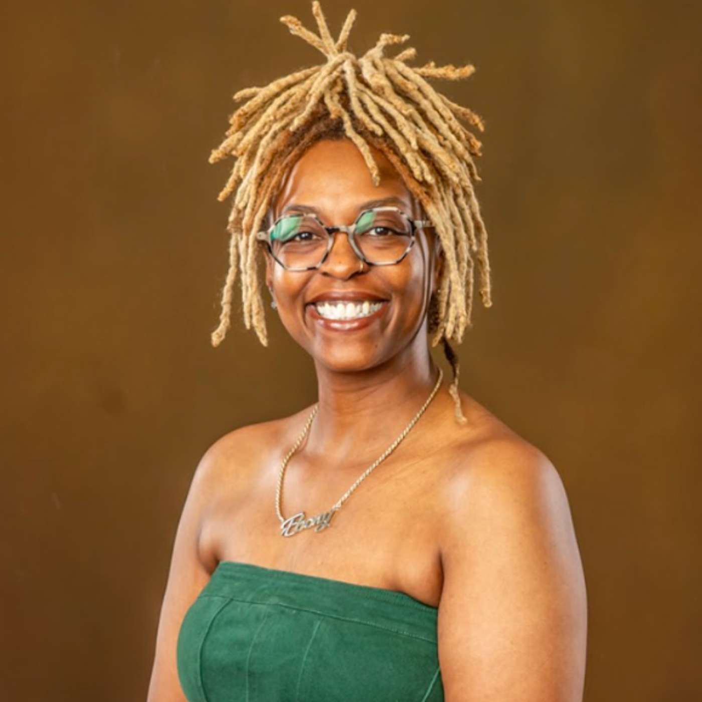 Faith vs Fear: Who is Running Your Business? w/ Ebony Sharonda