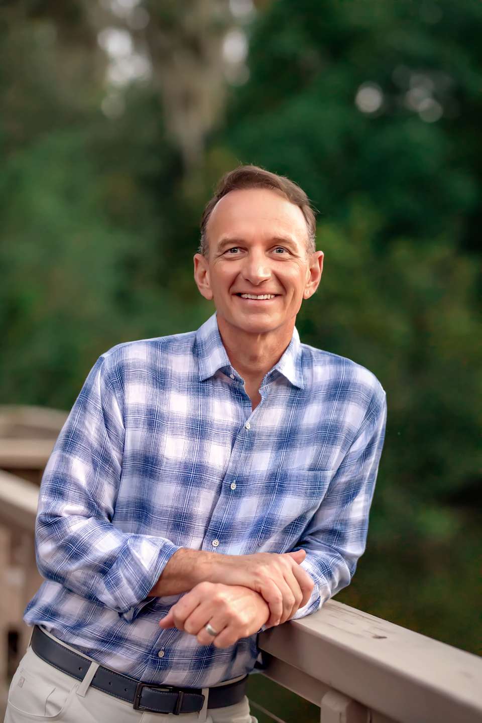 David R Cross