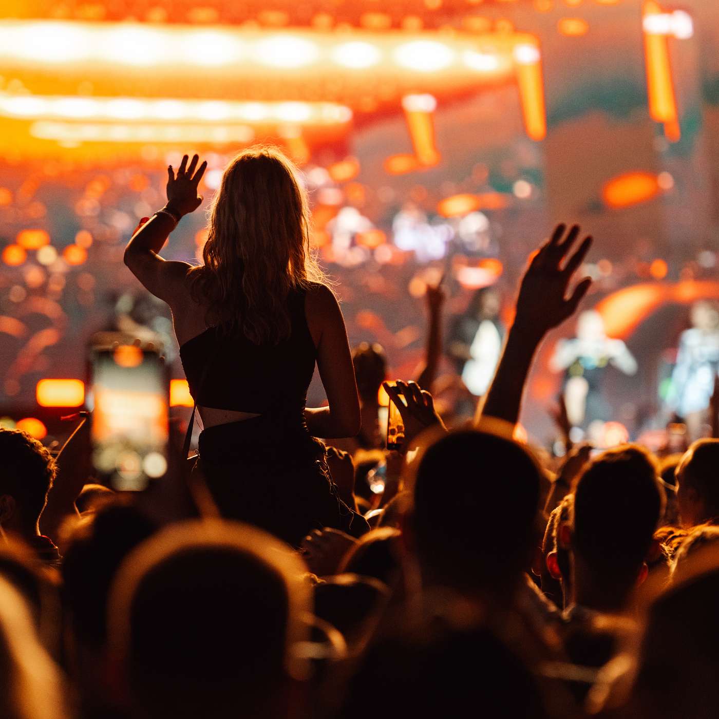 Carín León at Sphere, Usher & Chris Brown at Allegiant, J. Cole at T-Mobile Arena