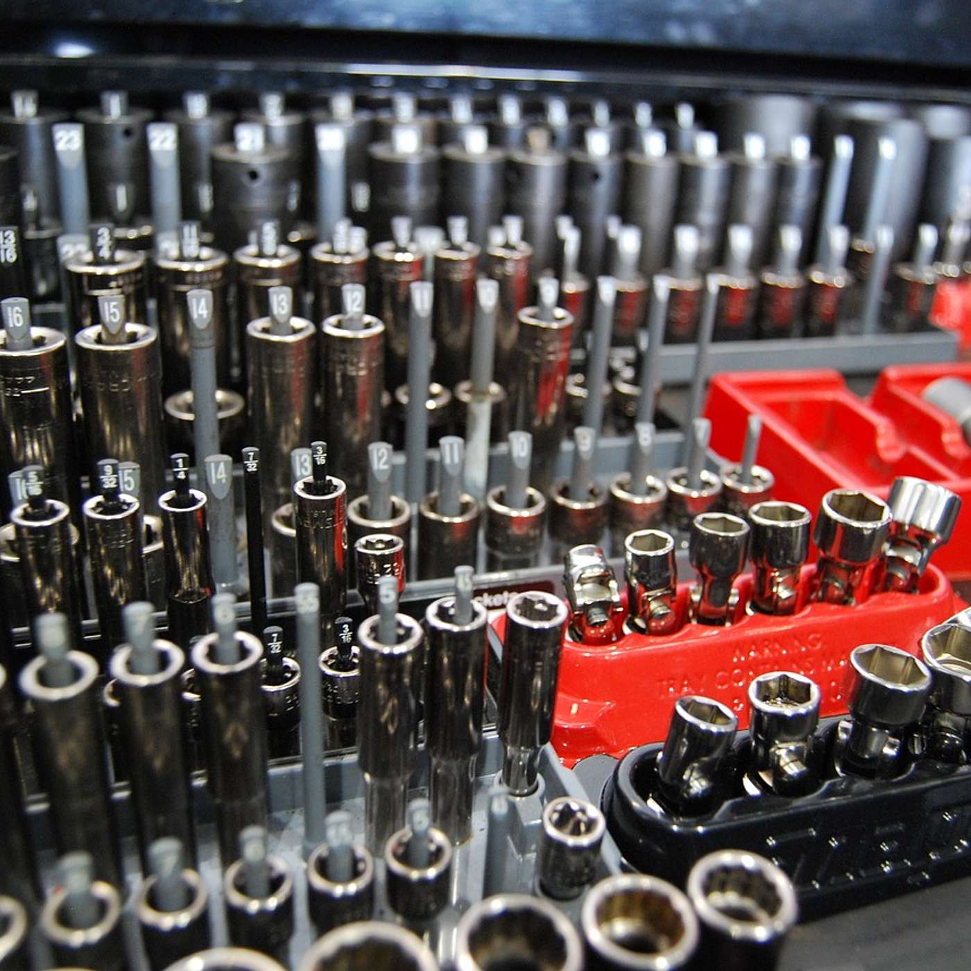 Building a Supportive Community: Women's Empowerment in the Pool Industry through Education