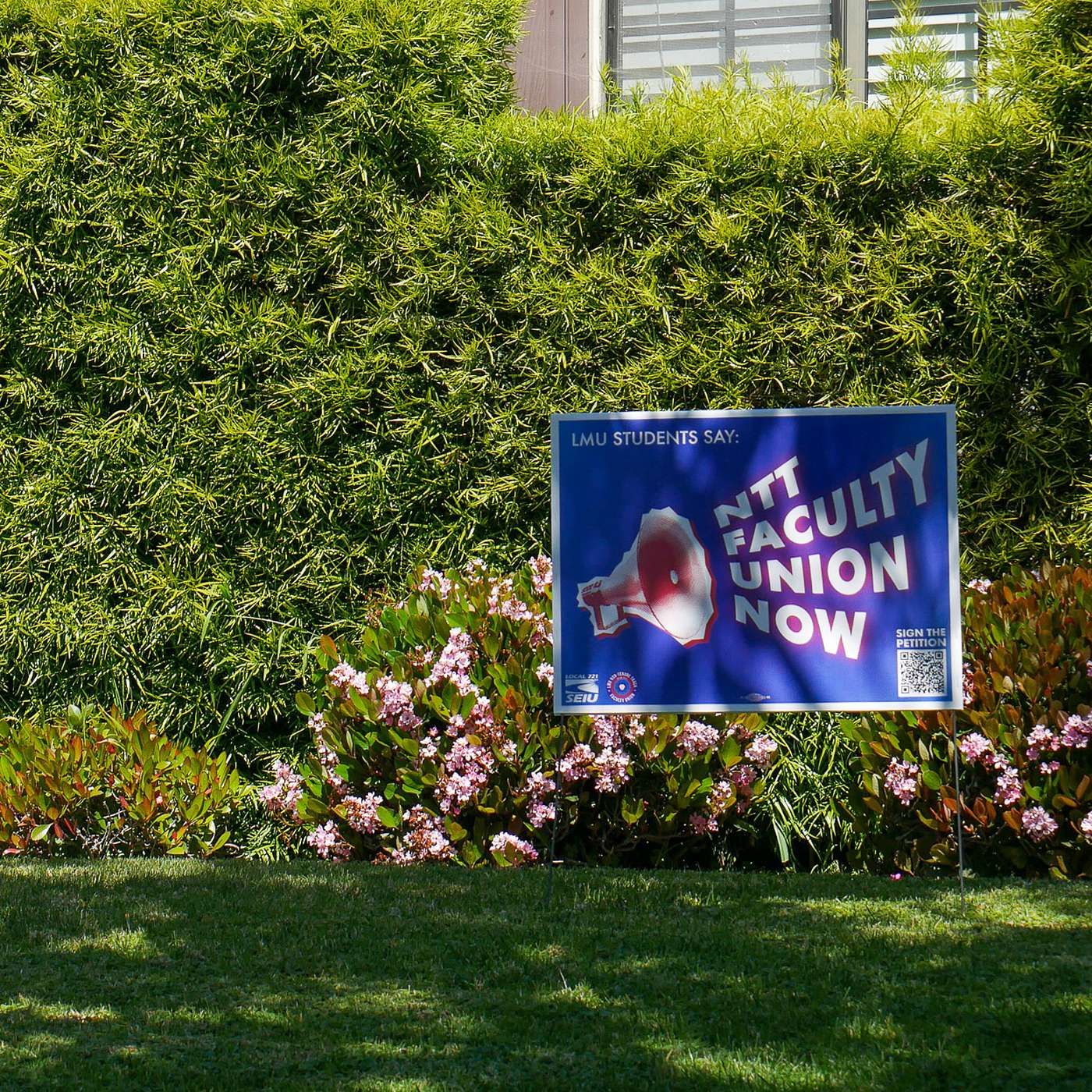 Evaluating the other stakeholders backing the non-tenure track faculty unionization efforts