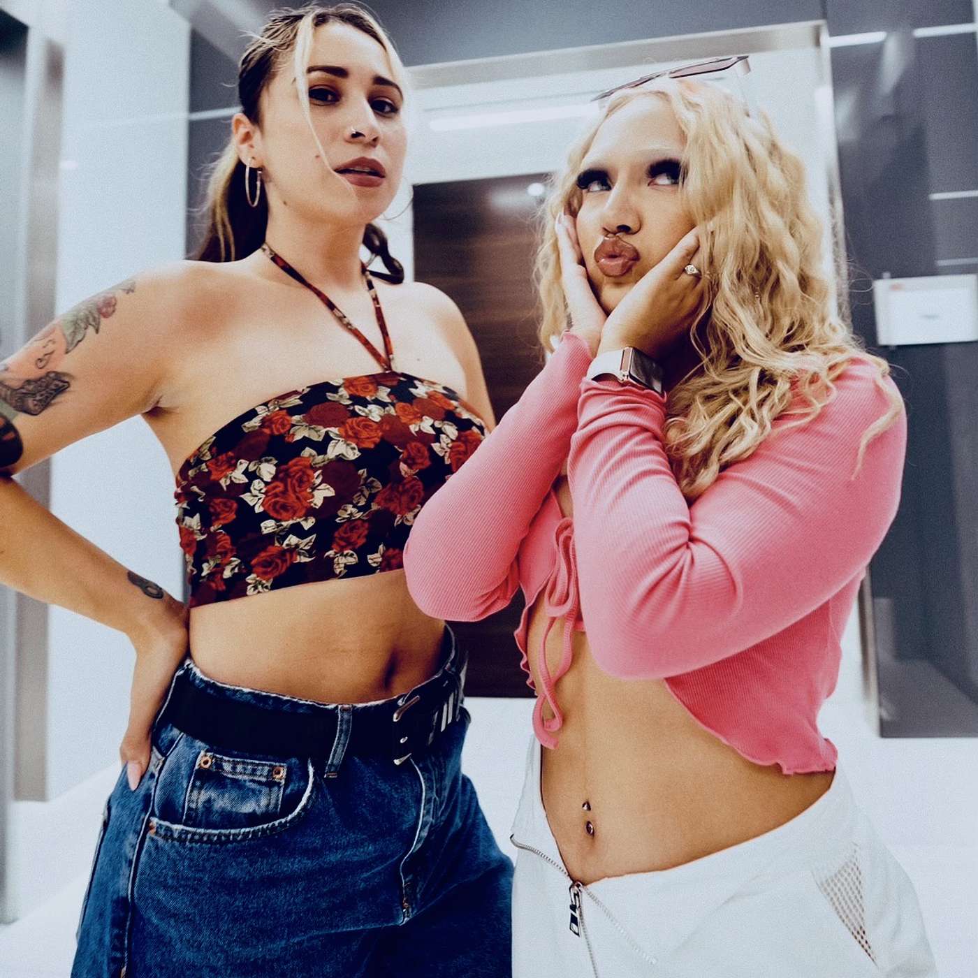 Kaliente Girls