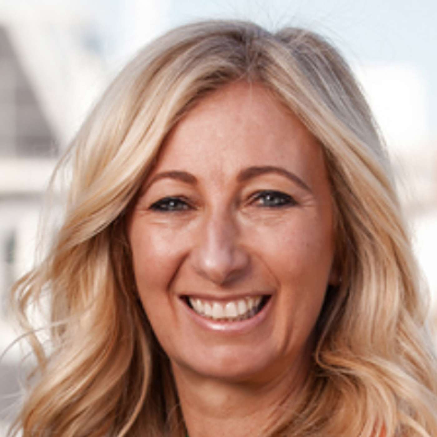 Jenny Halpern, founder and CEO of Halpern on the PRmoment Podcast episode artwork