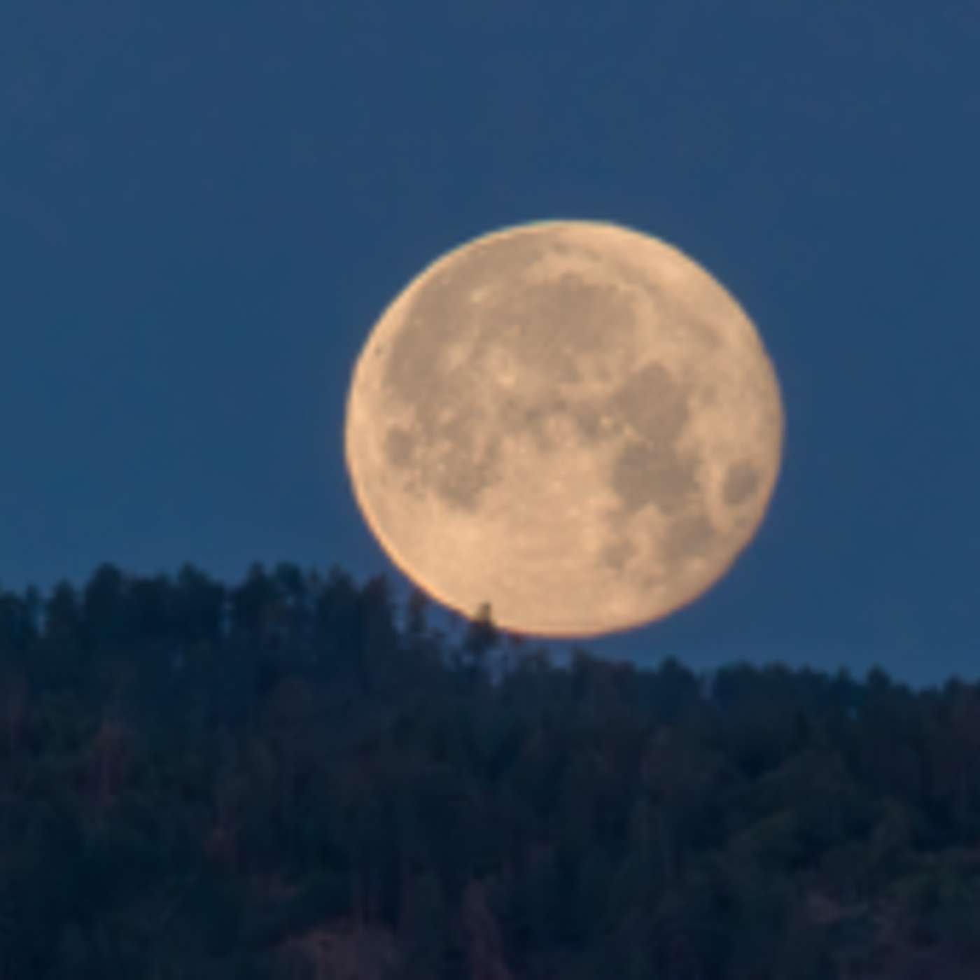 Prescott Photo Captures May's Flower Moon