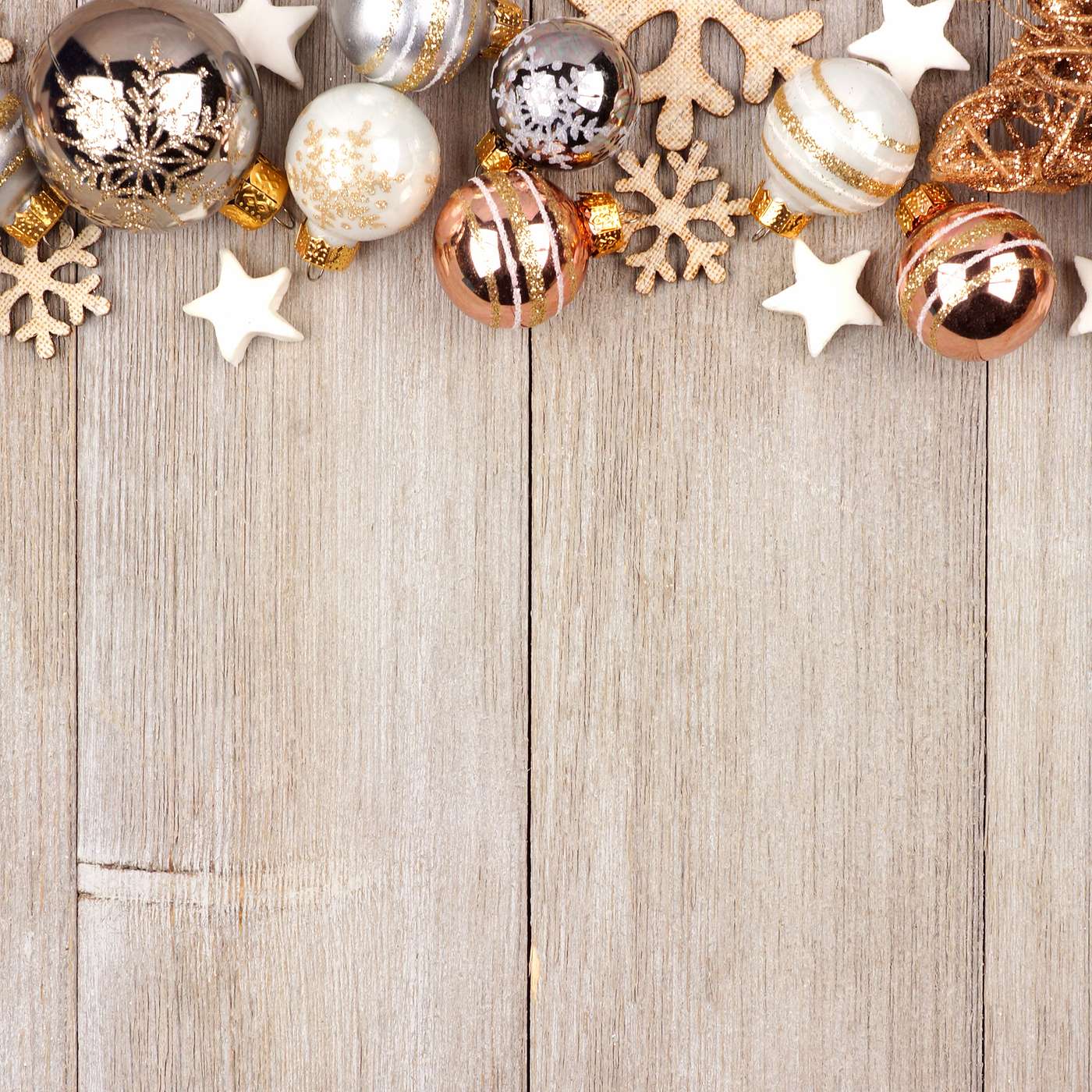 The Colors of Christmas - A Gold & Silver Christmas episode artwork