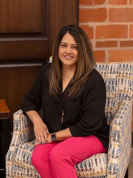 Dr. Erika Yourdan