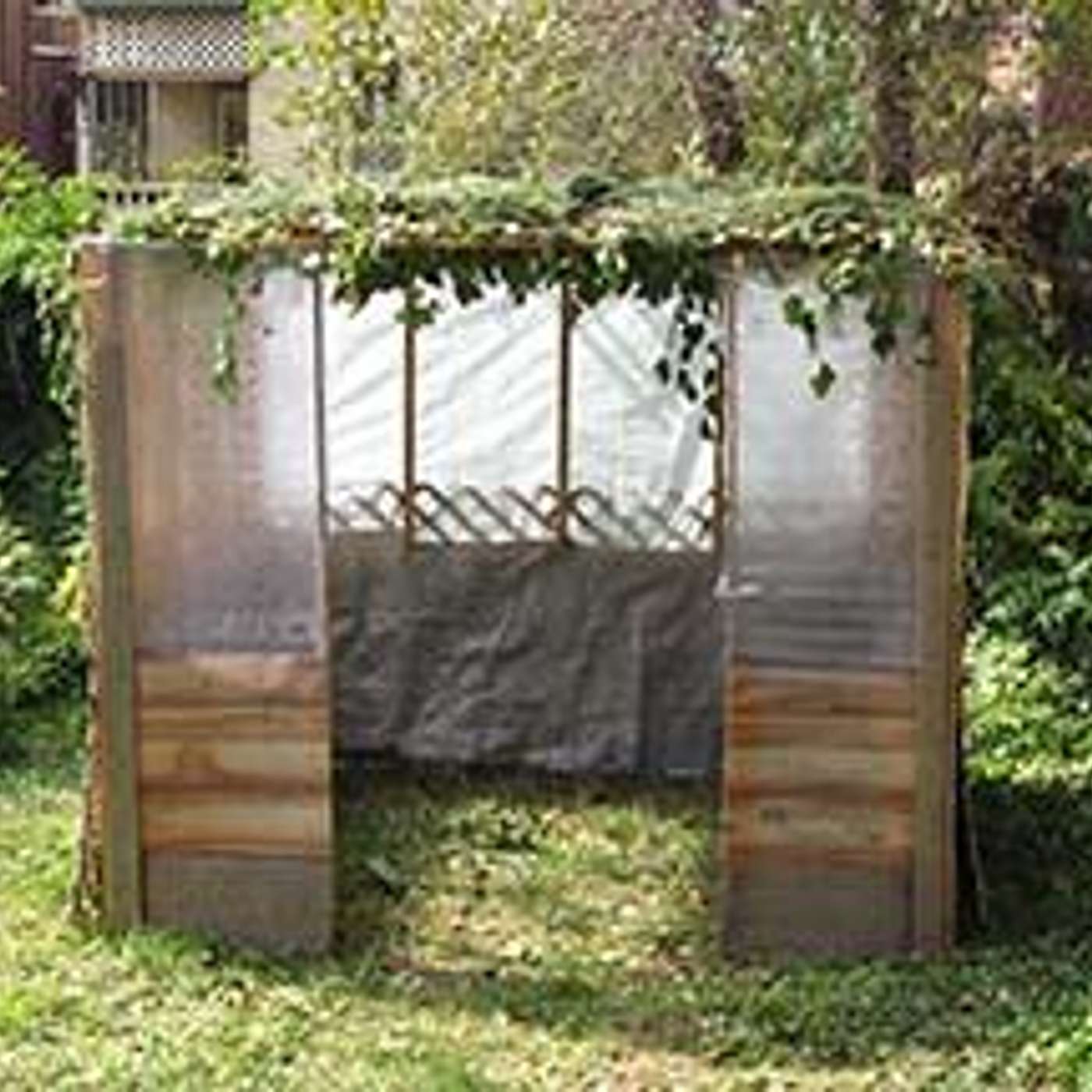 Episode 627 -  Happy on its own, not from what you own  (Sukkot: The Nature of Joy - Part 3)