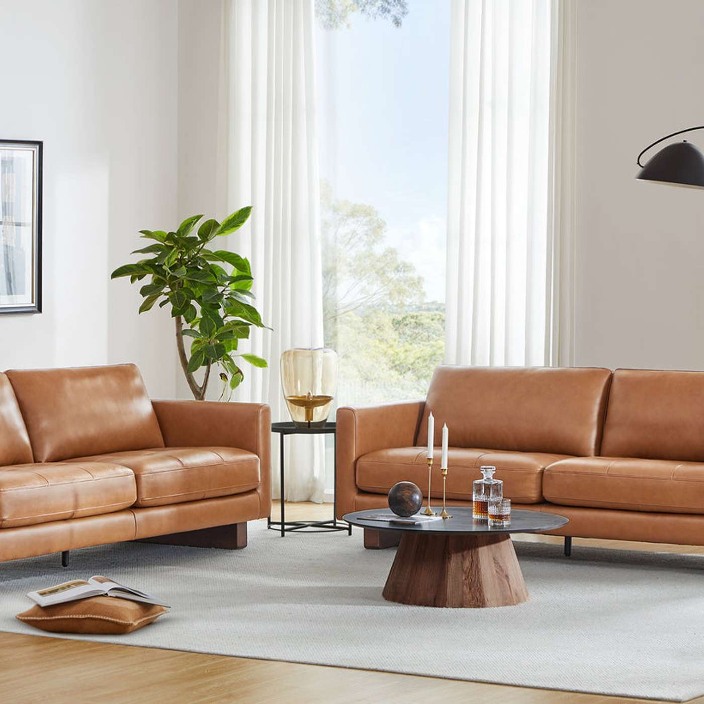 Mid-Century Modern Living Spaces: Design Tips and Inspiration episode artwork