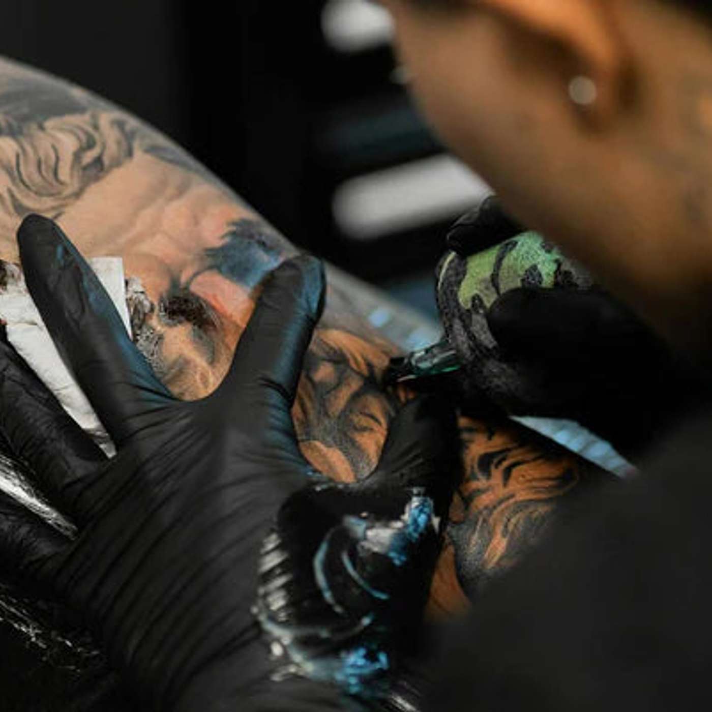 Why Isn't Ink Coming Out of My Tattoo Machine?