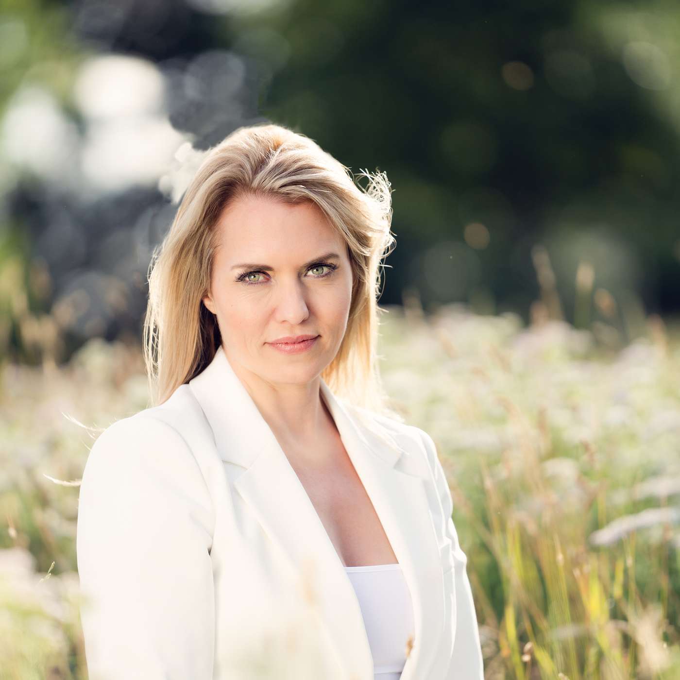 #33 Recovery IS possible- Expert Zoe Clews on Hypnotherapy, PTSD Anxiety and Depression