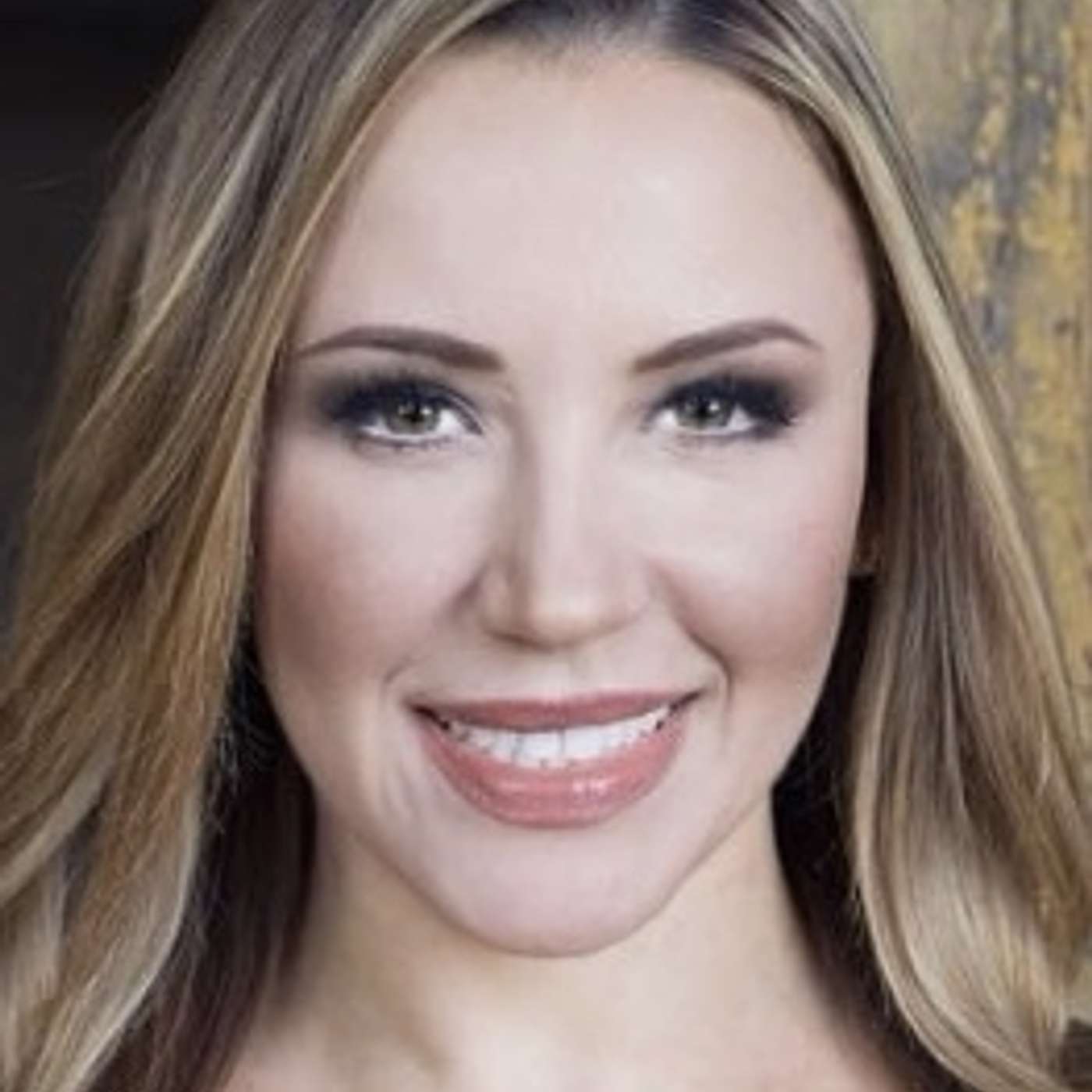Beautiful Stephanie Hamill former OAN news anchor