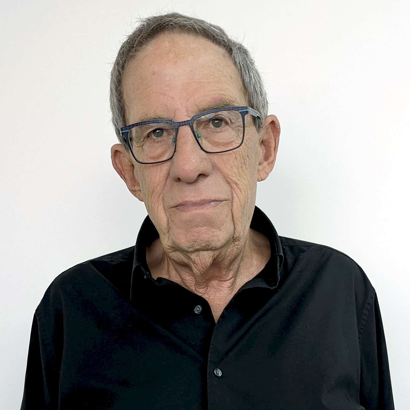 כרמי גילון - חלק ב׳: ״שלא כפקידים בכירים, שרים פטורים מבדיקה בטחונית הכוללת פוליגרף. אין לשלול את האפשרות שבממשלות ישראל, ובנוכחית יותר מקודמותיה, נשתלו סוכנים של שירותים זרים״