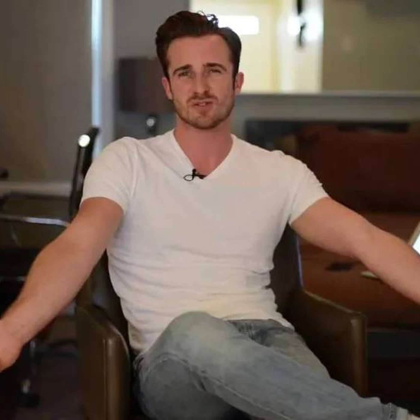 Matthew Hussey Discusses When to STOP Giving So Much to a Relationship {Reaction} | Helios Blog 662