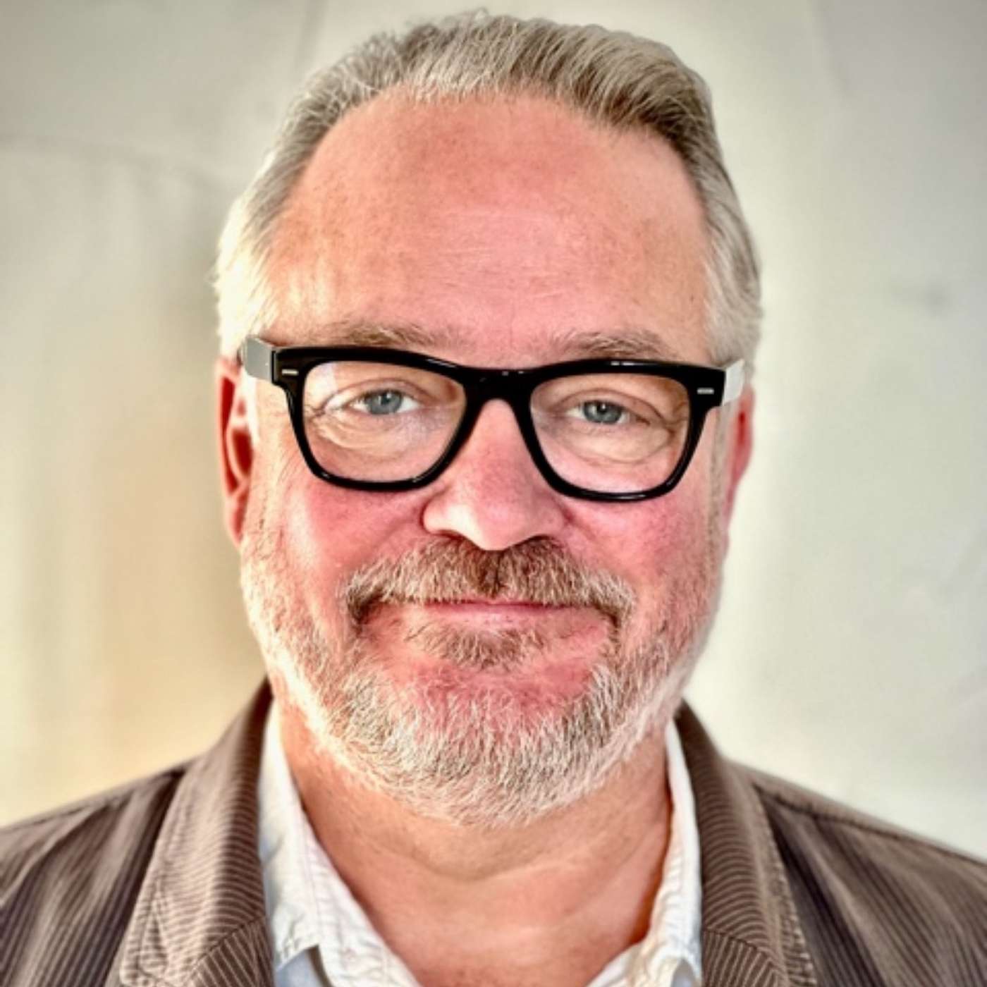 Charlie Higson - Raconteur, author, actor and of course Lead singer of a Norwich band..who knew? Charlie Higson - Raconteur, author, actor and of course Lead singer of a Norwich band..who knew?