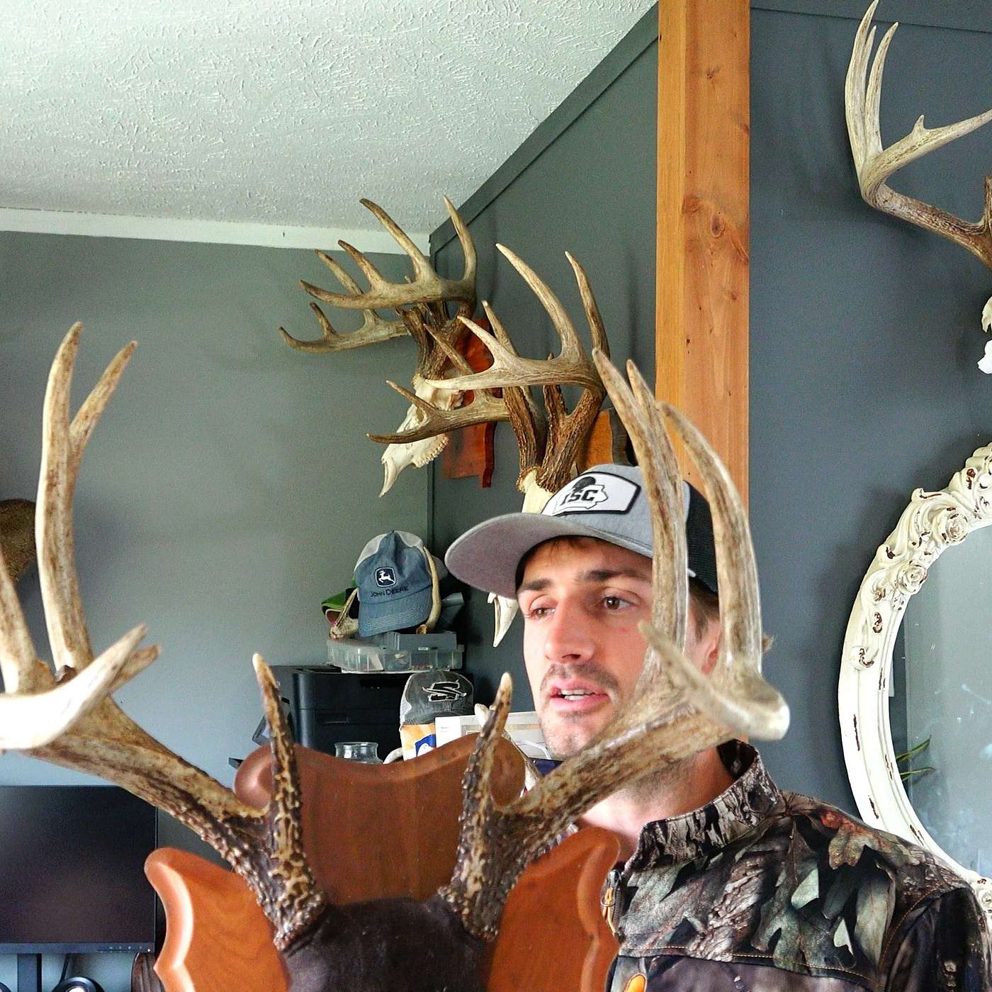 How Not To Stop A Buck! ep.#6 'The Story of This Hunt' The Homestead & Outdoors Podcast episode artwork