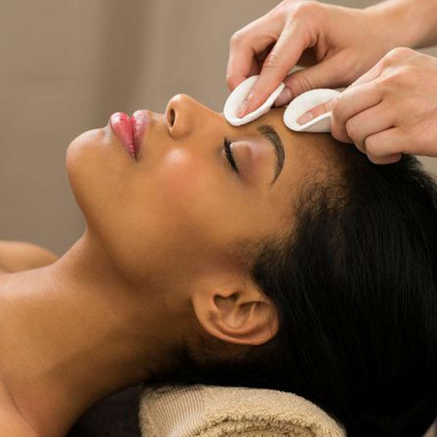 Learn How a Medispa Can Set Back the Clock - Love Your Body Show