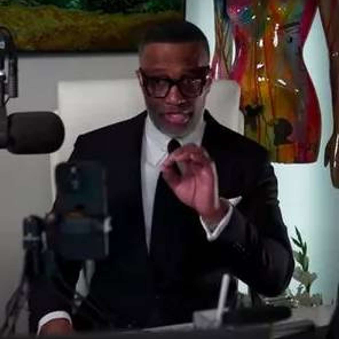 Kevin Samuels DOESN'T UNDERSTAND These Danger Zone Divas {Reaction} | Helios Blog 937