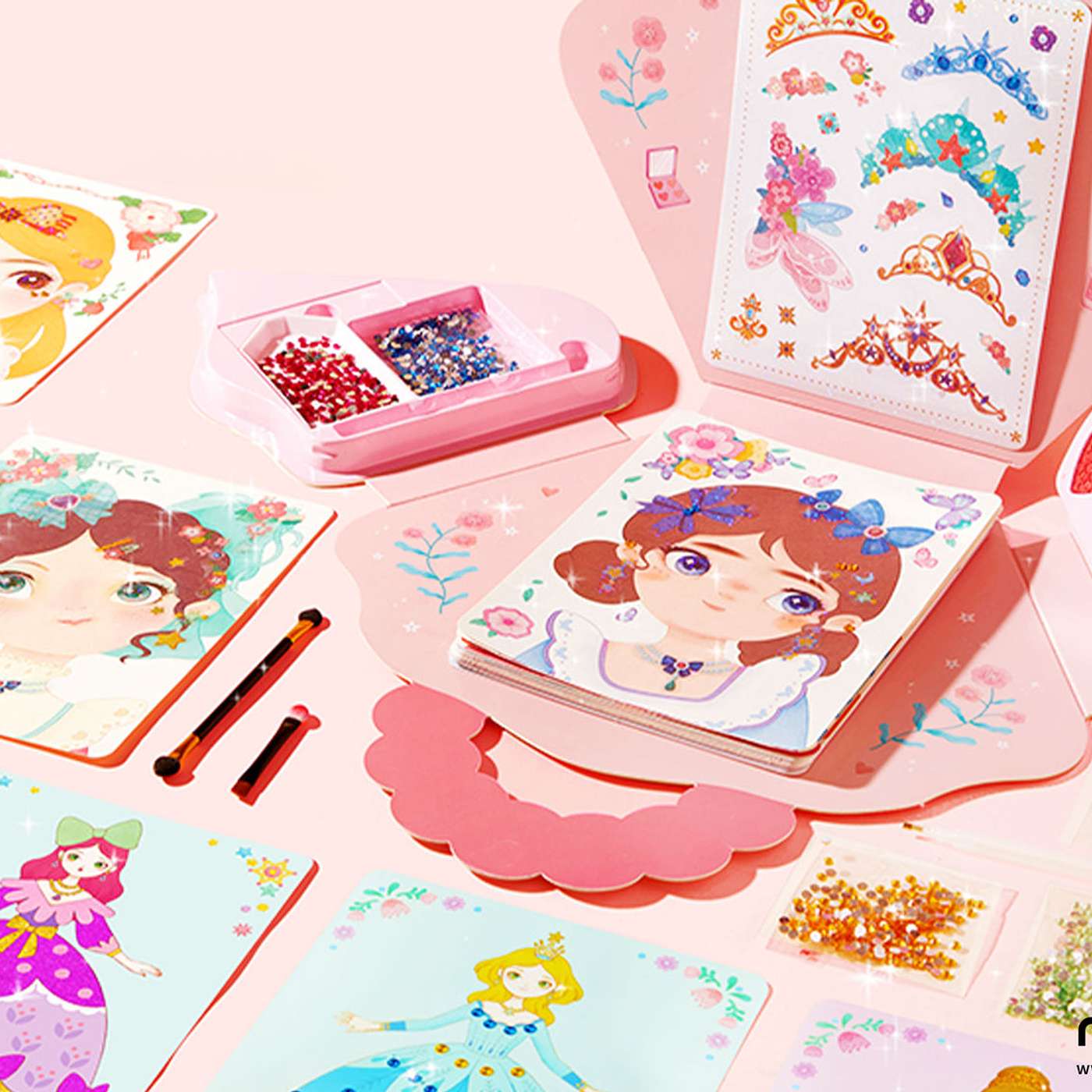 Taking a Portable Dress-Up Set for On-the-Go Fun